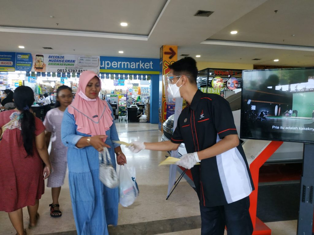 PAMERAN XPANDER DI BLITAR SQUARE