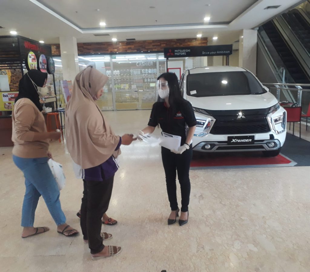 KUNJUNGI PAMERAN XPANDER DI BLITAR TOWN SQUARE