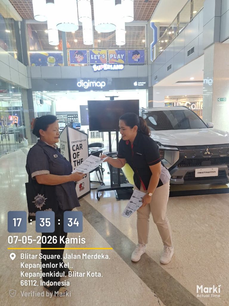 Pameran Mitsubishi Destinator di Mall Blitar Square