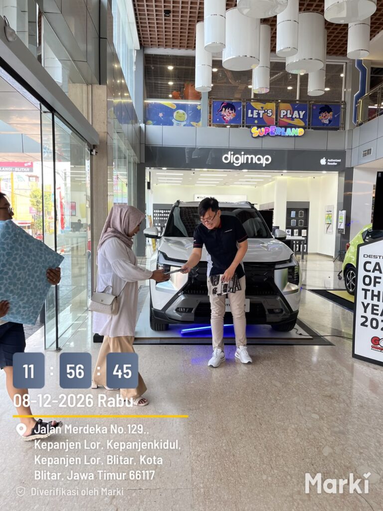 PAMERAN MITSUBISHI DESTINATOR DI MALL BLITAR SQUARE